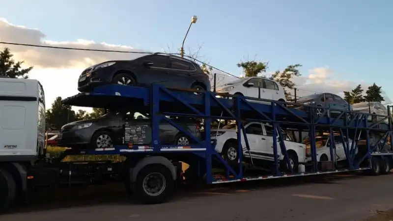 Camión transportador de autos